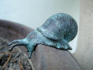 Tuinbeeld - bronzen beeld - Mini slak - Bronzartes - 6 cm hoog