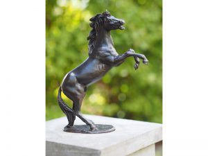 Tuinbeeld - bronzen beeld - Klein steigerend paardje - Bronzartes - 24 cm hoog