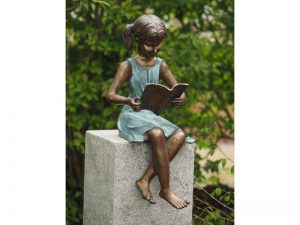 Tuinbeeld - bronzen beeld - Meisje met boek                - Bronzartes - 64 cm hoog