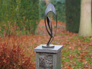 Tuinbeeld - modern bronzen beeld - Sculptuur 'Endless' klein - Bronzartes - 45 cm hoog