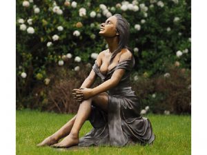 Tuinbeeld - bronzen beeld - Zittende vrouw - 85 cm hoog