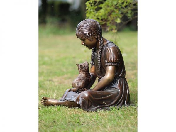 Tuinbeeld - bronzen beeld - Meisje met poes - 62 cm hoog