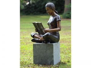 Tuinbeeld - bronzen beeld - Meisje met boek - 77 cm hoog