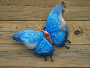 Wanddecoratie - Vlinder blauw groot - 37 cm hoog