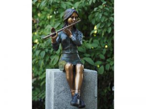 Tuinbeeld - bronzen beeld - meisje met fluit
