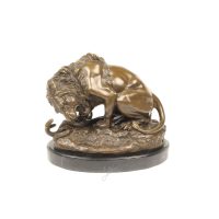 Beeld brons Leeuw en slang in gevecht handbeschilderd 24 cm hoog