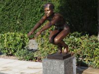 Tuinbeeld - bronzen beeld - Lily duikt