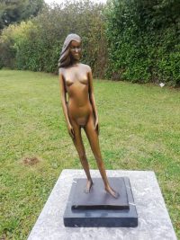 Tuinbeeld - bronzen beeld - staand naakt