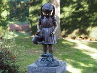 Tuinbeeld - bronzen beeld - Meisje met gieter