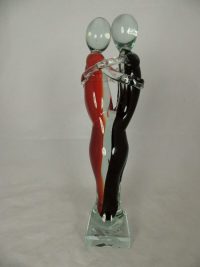 Sculptuur - 35 cm hoog - beeld glas - modern - verliefdstel - romantiek - glasdecoratie