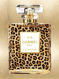 60 x 80 cm - glasschilderij - parfumfles Chanel - panterprint - schilderij fotokunst - foto print op glas